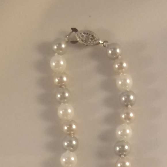 South Sea Shell Pearl Necklace White Silver Gray 18K White Gold AAA+ 8mm Womens - Picture 4 of 4